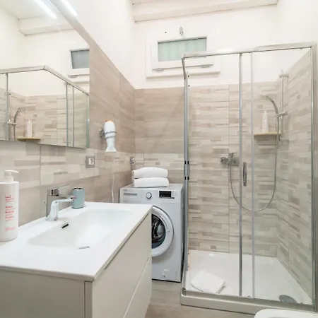 Modern At Via Carloni By Wonderful Italy Apartmán Como