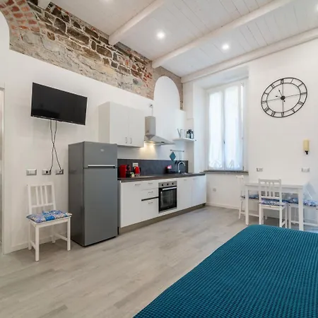 Modern At Via Carloni By Wonderful Italy Como