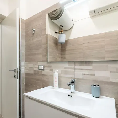 Modern At Via Carloni By Wonderful Italy Apartmán Como